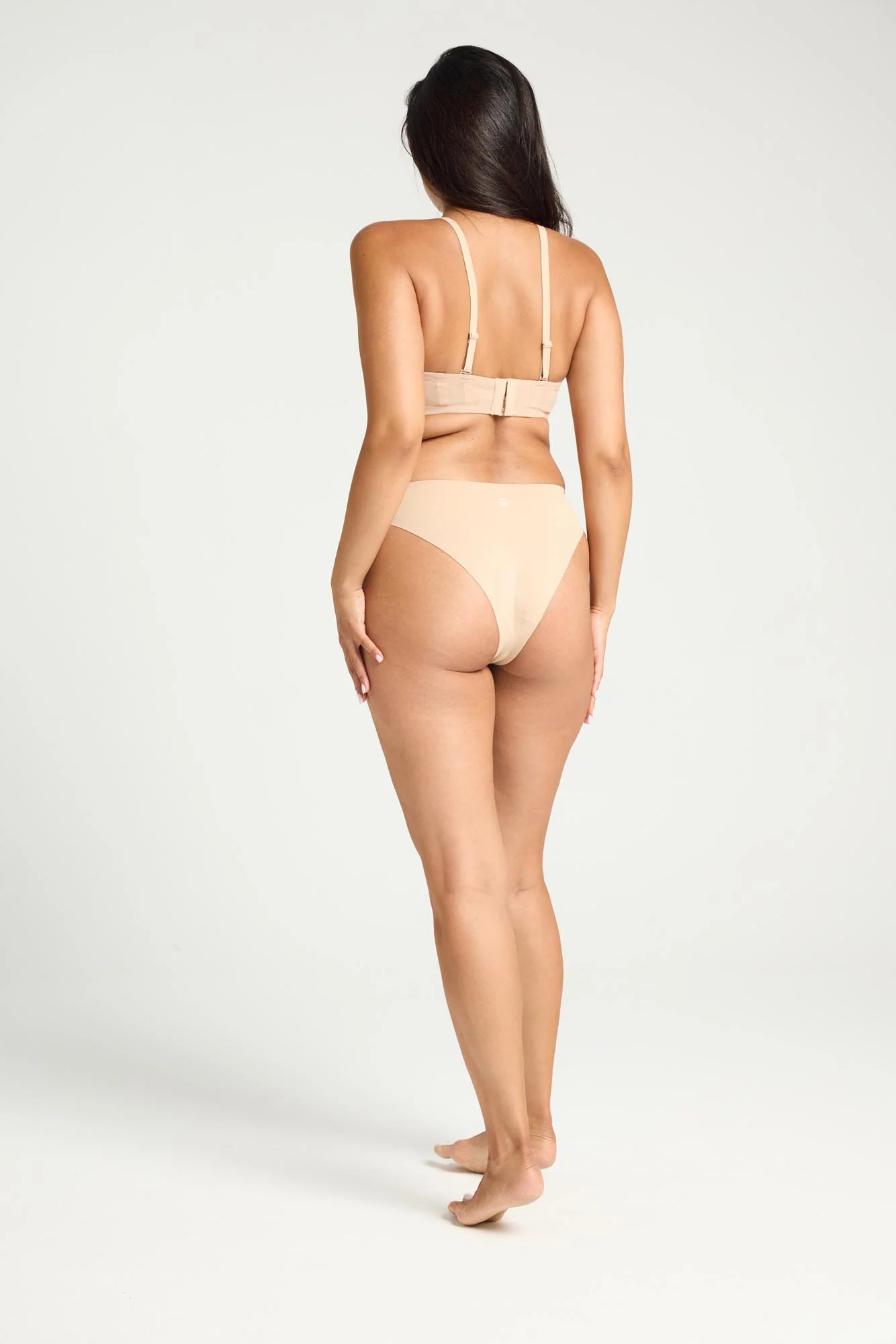 Seamfree Hi-Leg Cheeky Moderate Cashew - Image 3